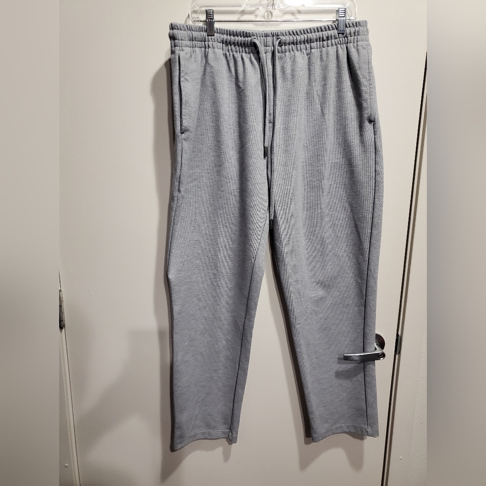 TNA Coz%AF Men's Gray Jogger Pants Small